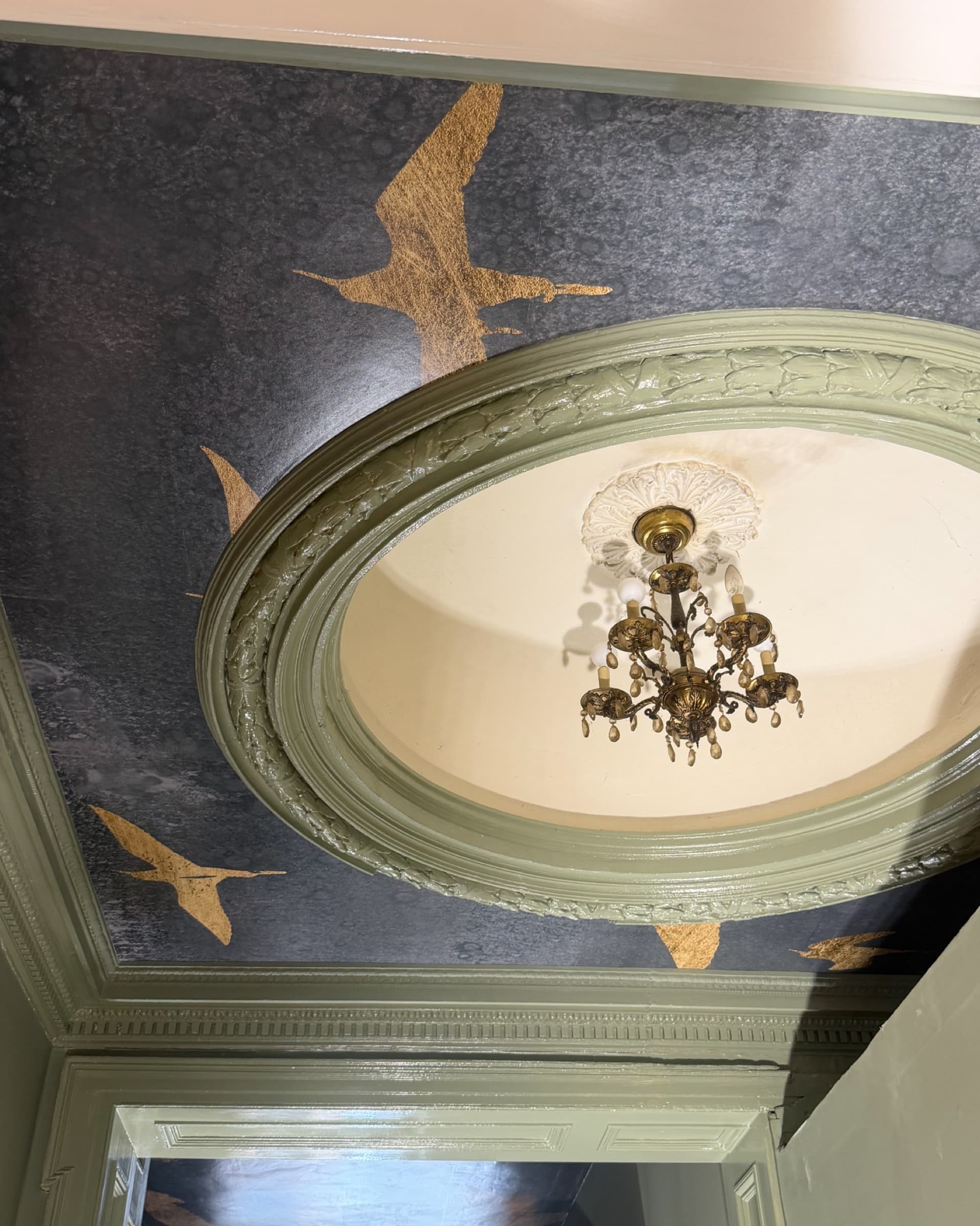 Ceiling wallpaper with gold birds